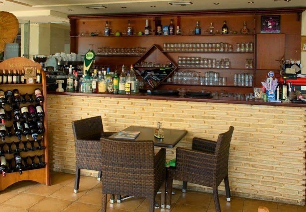 Esperanza Hotel Канали Экстерьер фото